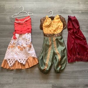 Two Disney Princess Halloween costumes Moana and Raya size 4 to 6 VG condition